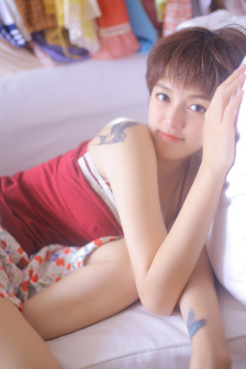 吃奶门视频